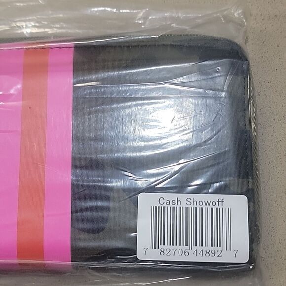 Haute Shore Cash Show off Wallet - Picture 9 of 12